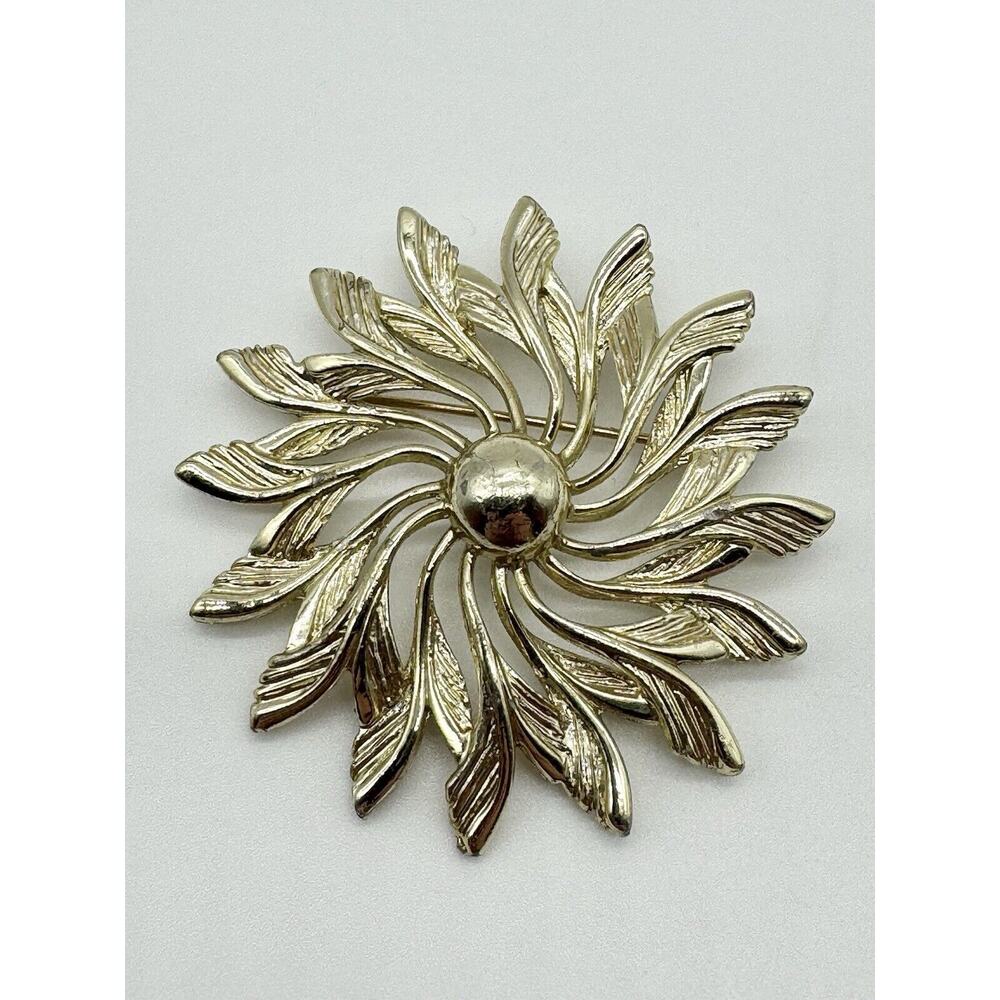 Vintage Sarah Coventry Gold Colored Swirl Festival Flower Lapel Pin Brooch